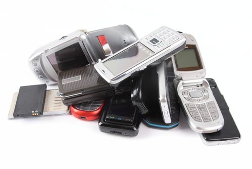 復(fù)古浪潮 年輕人為何為情懷買(mǎi)單，追捧‘過(guò)時(shí)’電子產(chǎn)品